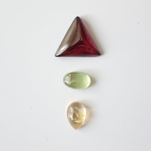 Loose Gemstone Pendant Pack GPK0024: Garnet, Peridot, & Citrine Cabochons for Jewellery Making